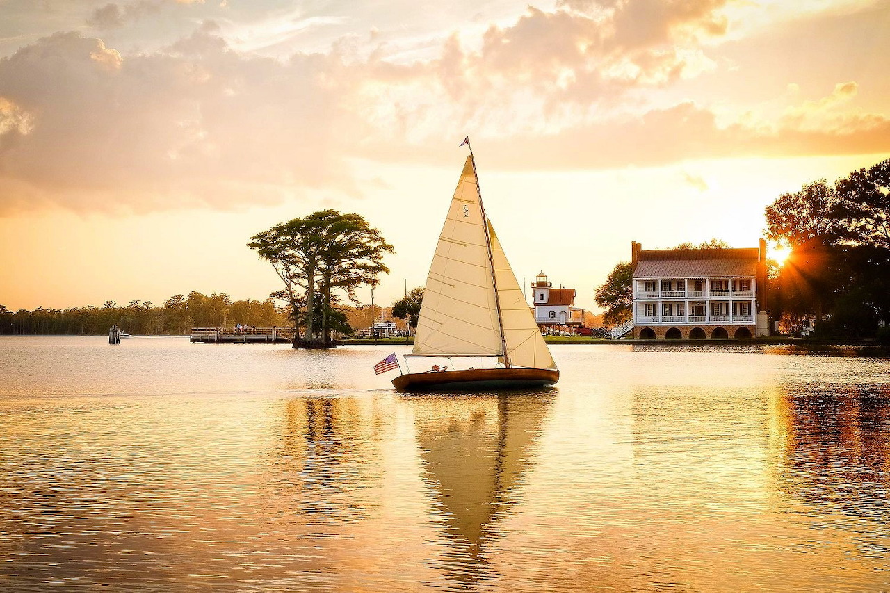 日落时分扬帆远航